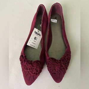 Mossimo Cranberry Color Suede Pointed Toe Flats 6.5 NWT